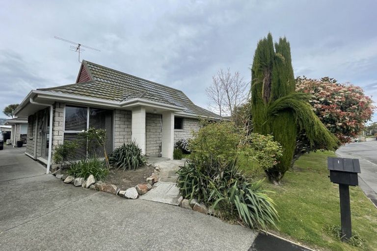 Photo of property in 10 Urella Place, Spreydon, Christchurch, 8024