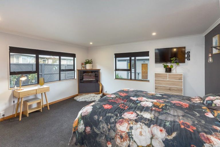 Photo of property in 55 Moeraki Road, Maoribank, Upper Hutt, 5018