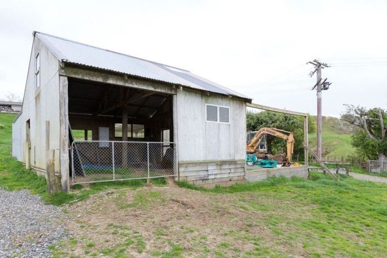 Photo of property in 543 Mataro Road, Onaero, Urenui, 4375
