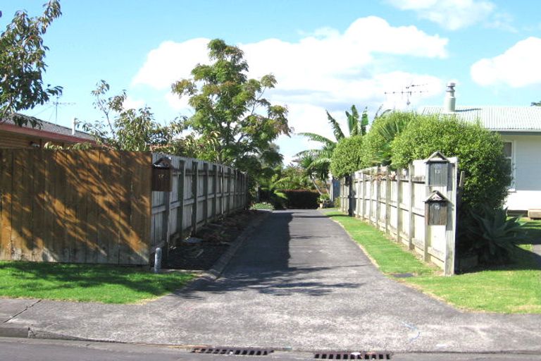 Photo of property in 13 Glenhaven Place, Te Atatu Peninsula, Auckland, 0610