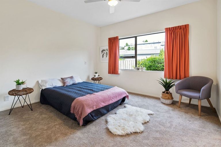 Photo of property in 13 Ring Lane, Paparangi, Wellington, 6037