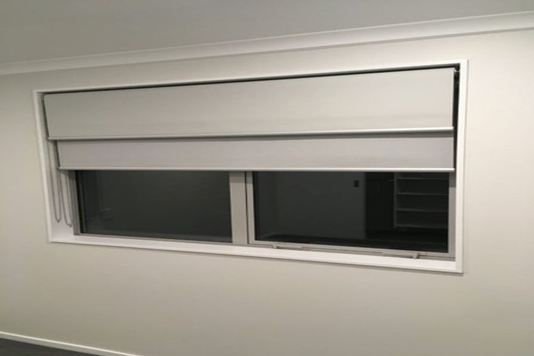 Photo of property in 2d/4 Sunnynook Road, Sunnynook, Auckland, 0620