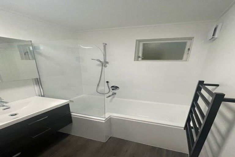 Photo of property in 4 Raroa Road, Kelburn, Wellington, 6012