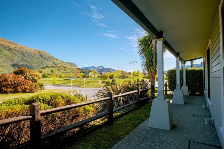 Photo of property in 15 Hope Avenue, Lake Hayes, Queenstown, 9304