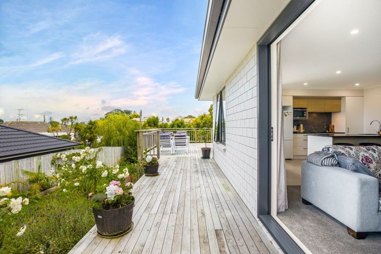 Photo of property in 5 St Julia Court, Helensville, 0800