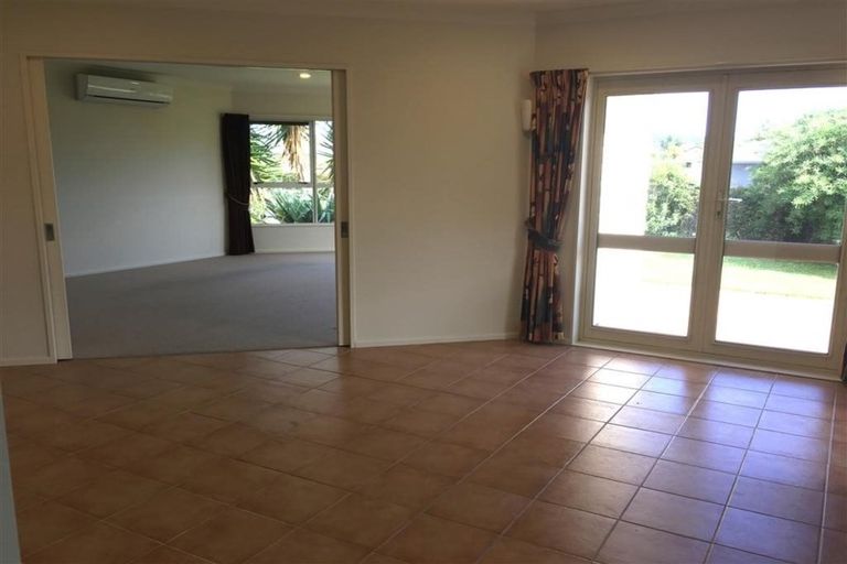 Photo of property in 34 Monarch Place, Paraparaumu Beach, Paraparaumu, 5032