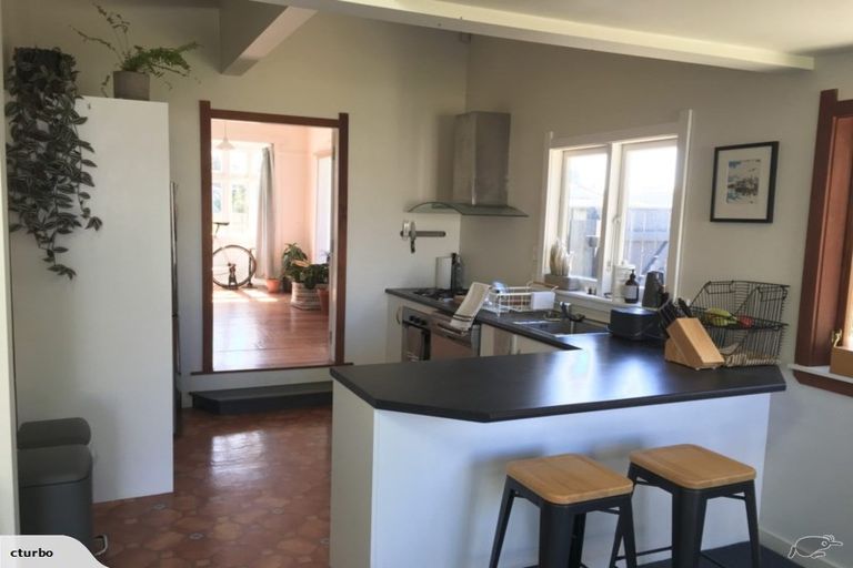 Photo of property in 131 Apu Crescent, Lyall Bay, Wellington, 6022