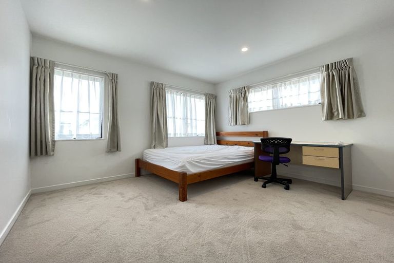 Photo of property in 36 Greenfinch Road, Hobsonville, Auckland, 0616