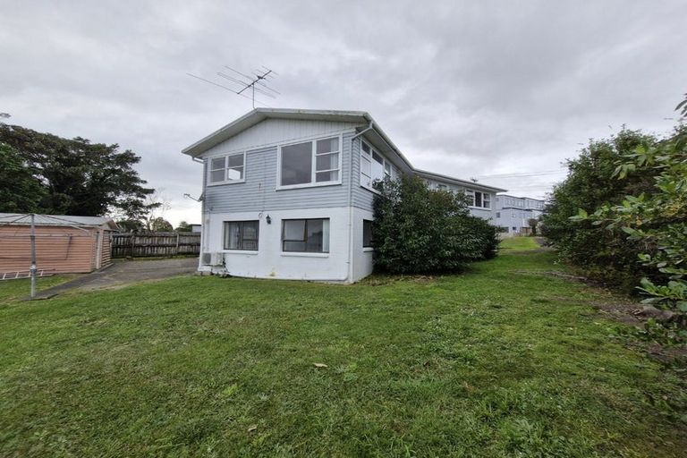 Photo of property in 4 Milich Terrace, Te Atatu South, Auckland, 0610