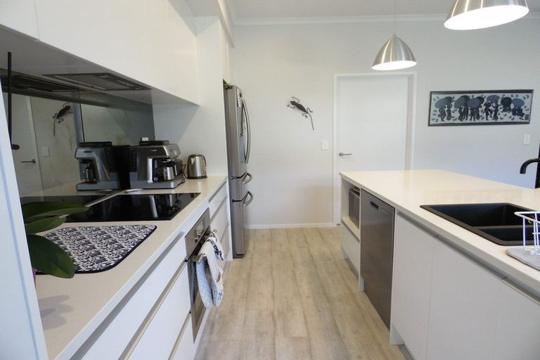 Photo of property in 11 Mollusc Road, Hobsonville, Auckland, 0616