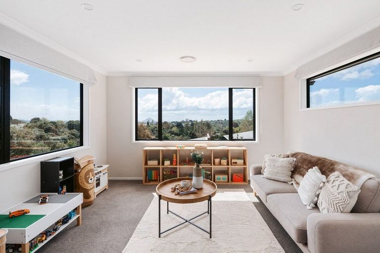Photo of property in 4r Estates Terrace, Welcome Bay, Tauranga, 3175