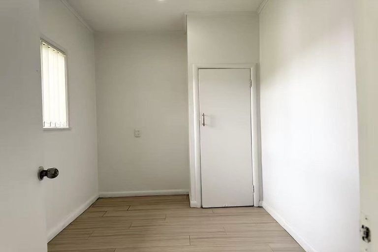 Photo of property in 98 Portage Road, New Lynn, Auckland, 0600