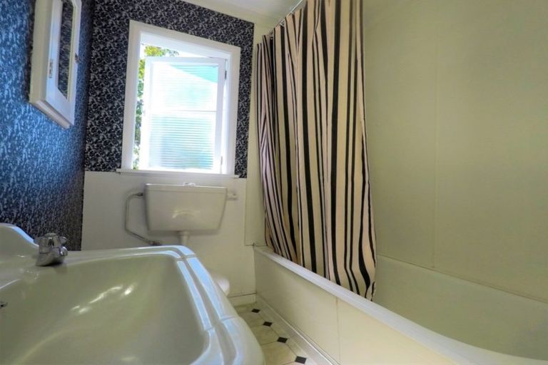 Photo of property in 32 Elizabeth Street, Levin, 5510