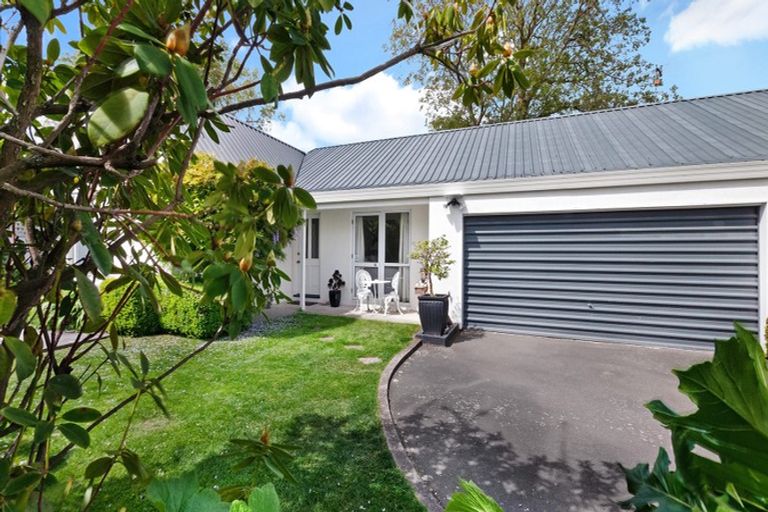 Photo of property in 1/80a Nortons Road, Avonhead, Christchurch, 8042