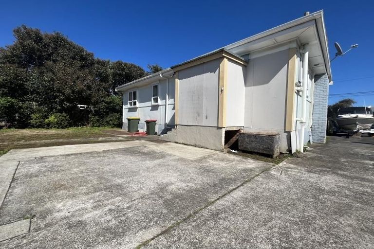Photo of property in 16 Norana Avenue, Favona, Auckland, 2024