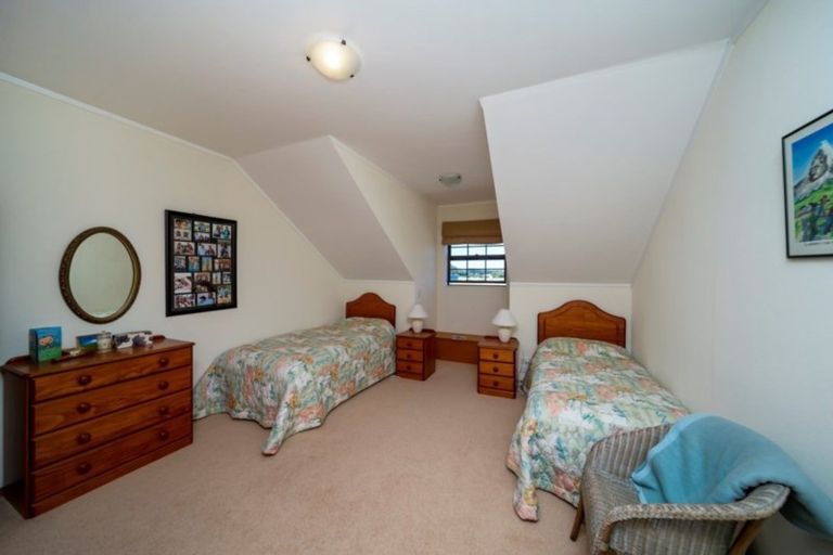 Photo of property in 335 Waihi Road, Hawera, 4673