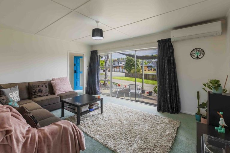 Photo of property in 11 Otatara Road, Taradale, Napier, 4112