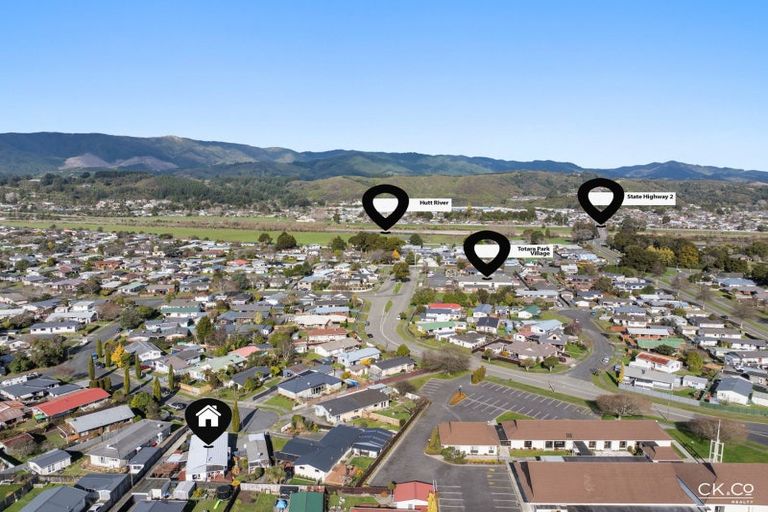 Photo of property in 22 Denver Grove, Totara Park, Upper Hutt, 5018