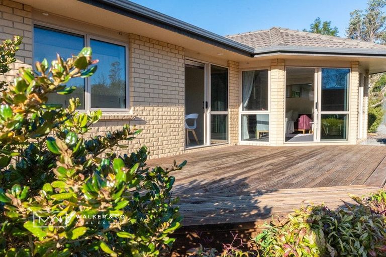Photo of property in 349a Main Road North, Brown Owl, Upper Hutt, 5018
