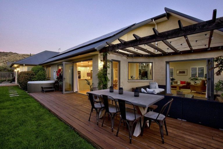 Photo of property in 56 Erskine Street, Lake Hayes, Queenstown, 9304