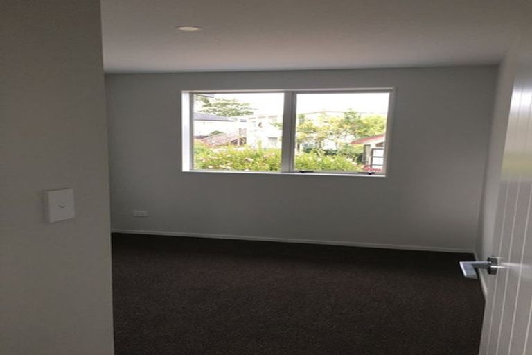 Photo of property in 7a Yeoman Place, Howick, Auckland, 2014