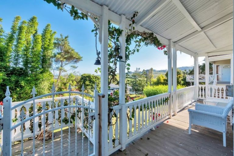 Photo of property in 11 Gow Street, Helensville, 0800