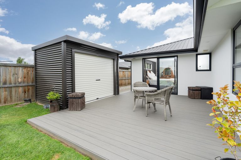 Photo of property in 17 Rodeo Place, Outram, 9019