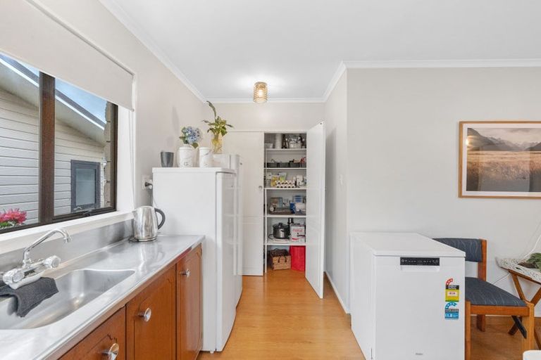 Photo of property in 158 Tiro Tiro Road, Levin, 5510