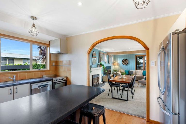 Photo of property in 32 Woodford Avenue, Brookfield, Tauranga, 3110