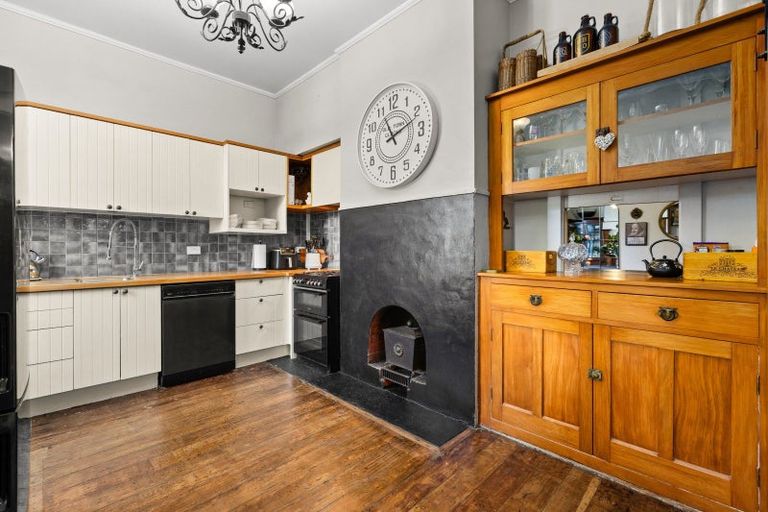 Photo of property in 507 Shakespeare Terrace, Bluff Hill, Napier, 4110