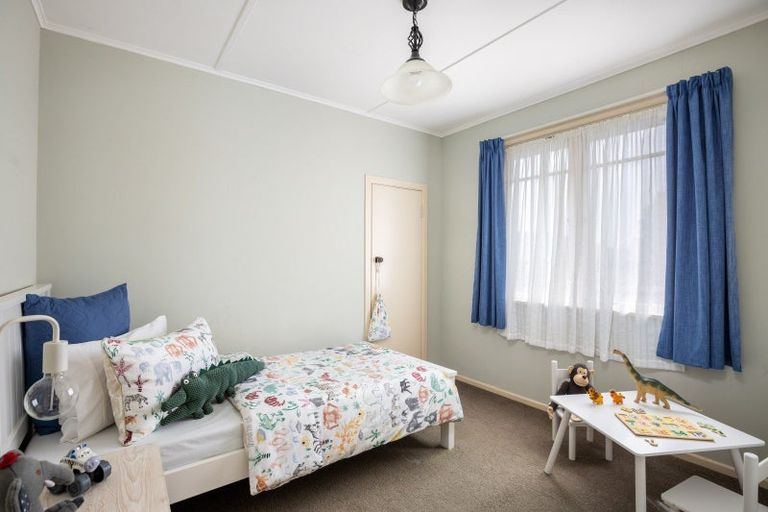 Photo of property in 1057 Junction Road, Egmont Village, New Plymouth, 4372