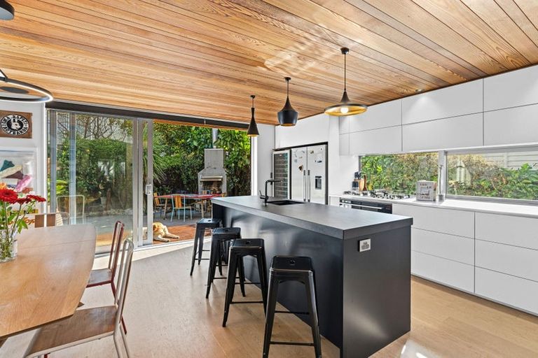 Photo of property in 24 Ventnor Street, Seatoun, Wellington, 6022