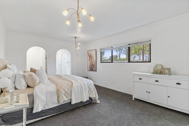 Photo of property in 17 Nukumea Common, Orewa, 0931