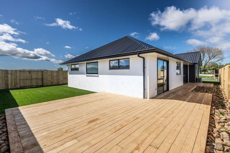 Photo of property in 9 One Haruru Street, Cambridge, 3493