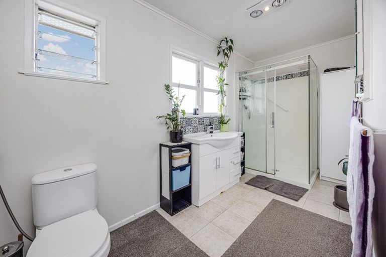 Photo of property in 1/94 Beaumonts Way, Manurewa, Auckland, 2102