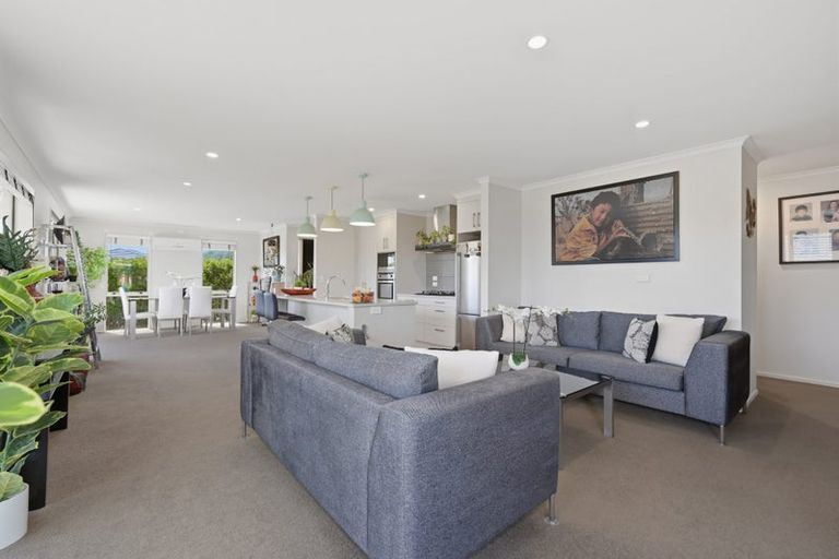 Photo of property in 208 Ballintoy Park Drive, Welcome Bay, Tauranga, 3175