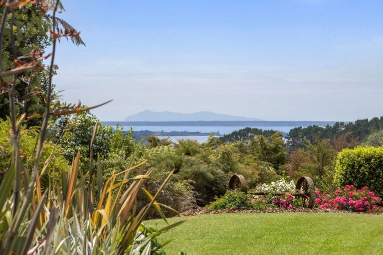 Photo of property in 281a Lund Road, Aongatete, 3178