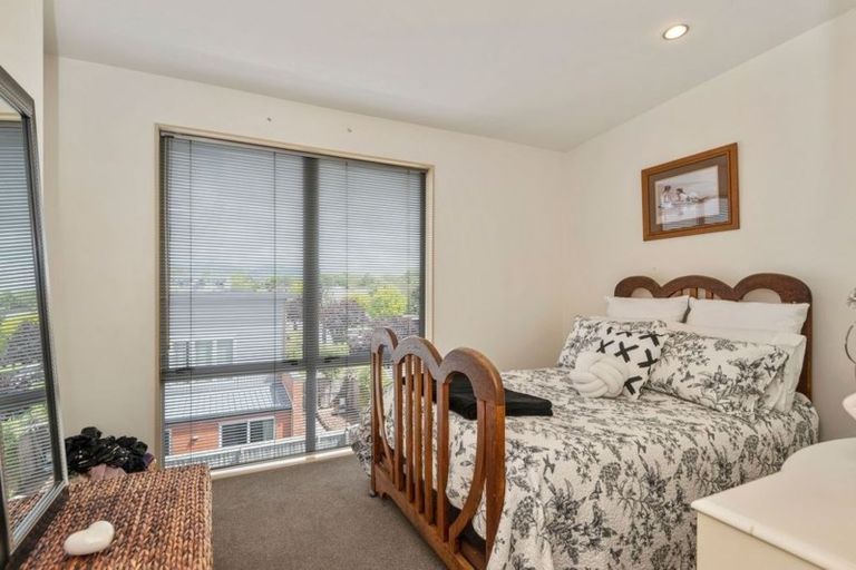 Photo of property in 1/54 Champion Street, Edgeware, Christchurch, 8013