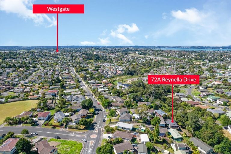 Photo of property in 72a Reynella Drive, Massey, Auckland, 0614