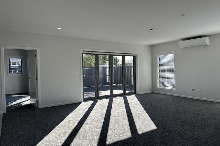 Photo of property in 17 George Yee Place, Taradale, 4112