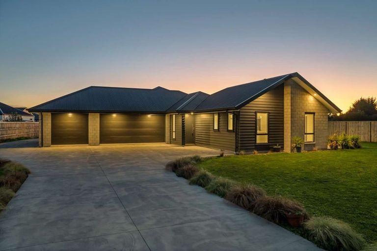 Photo of property in 1 Harrier Place, Amberley, 7410