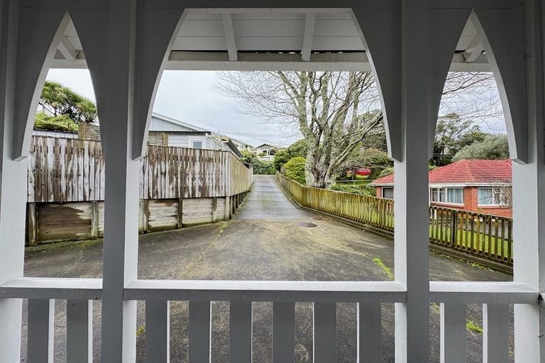 Photo of property in 7 Omar Street, Khandallah, Wellington, 6035