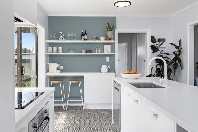 Photo of property in 19 Madill Street, Tuakau, 2121