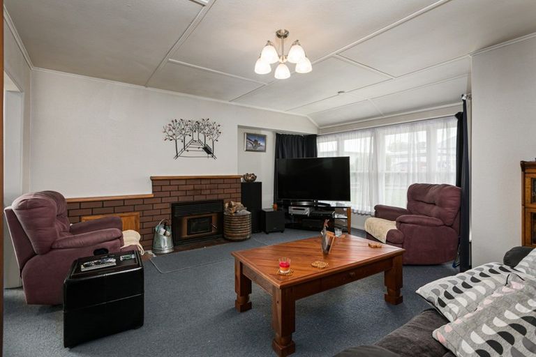 Photo of property in 6 Savage Crescent, Waipukurau, 4200