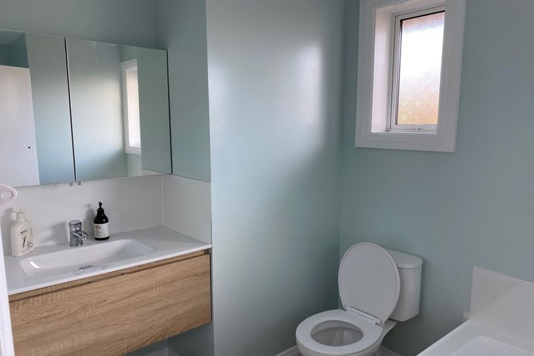 Photo of property in 32 Bevington Street, Avonhead, Christchurch, 8042