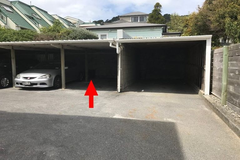 Photo of property in 2/36 Roxburgh Street, Mount Victoria, Wellington, 6011