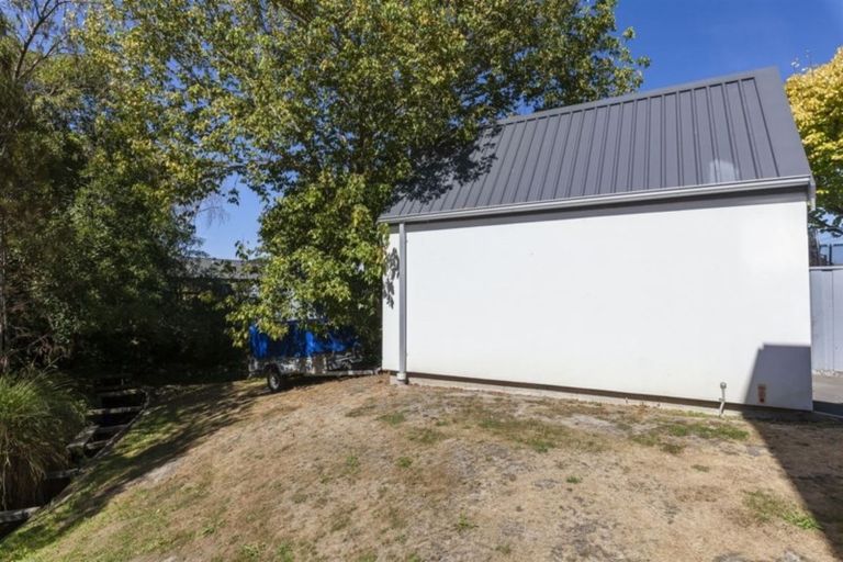 Photo of property in Cornwall Gardens, 1/27 Cornwall Street, St Albans, Christchurch, 8014