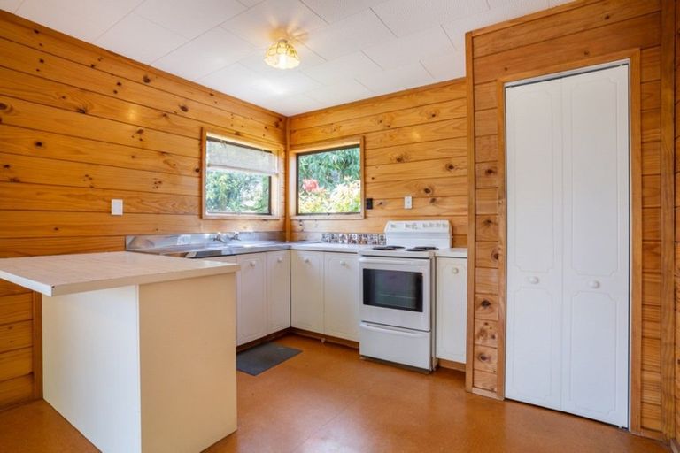 Photo of property in 128 Avalon Place, Whangamata, 3620