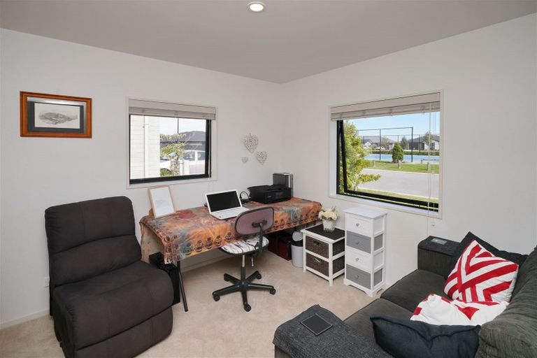 Photo of property in 15 Moreton Green, Rolleston, 7615