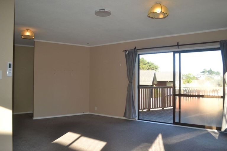 Photo of property in 52f1 Guadeloupe Crescent, Grenada Village, Wellington, 6037